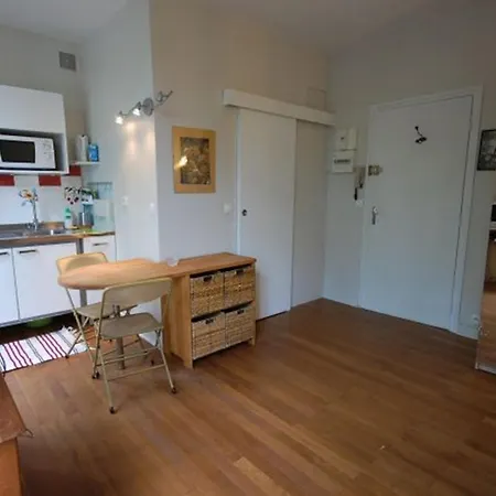 Face Unesco Et Invalides Lägenhet *